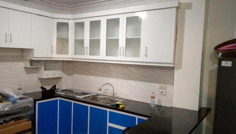 Jasa Pembuatan Kitchen Set Profesional