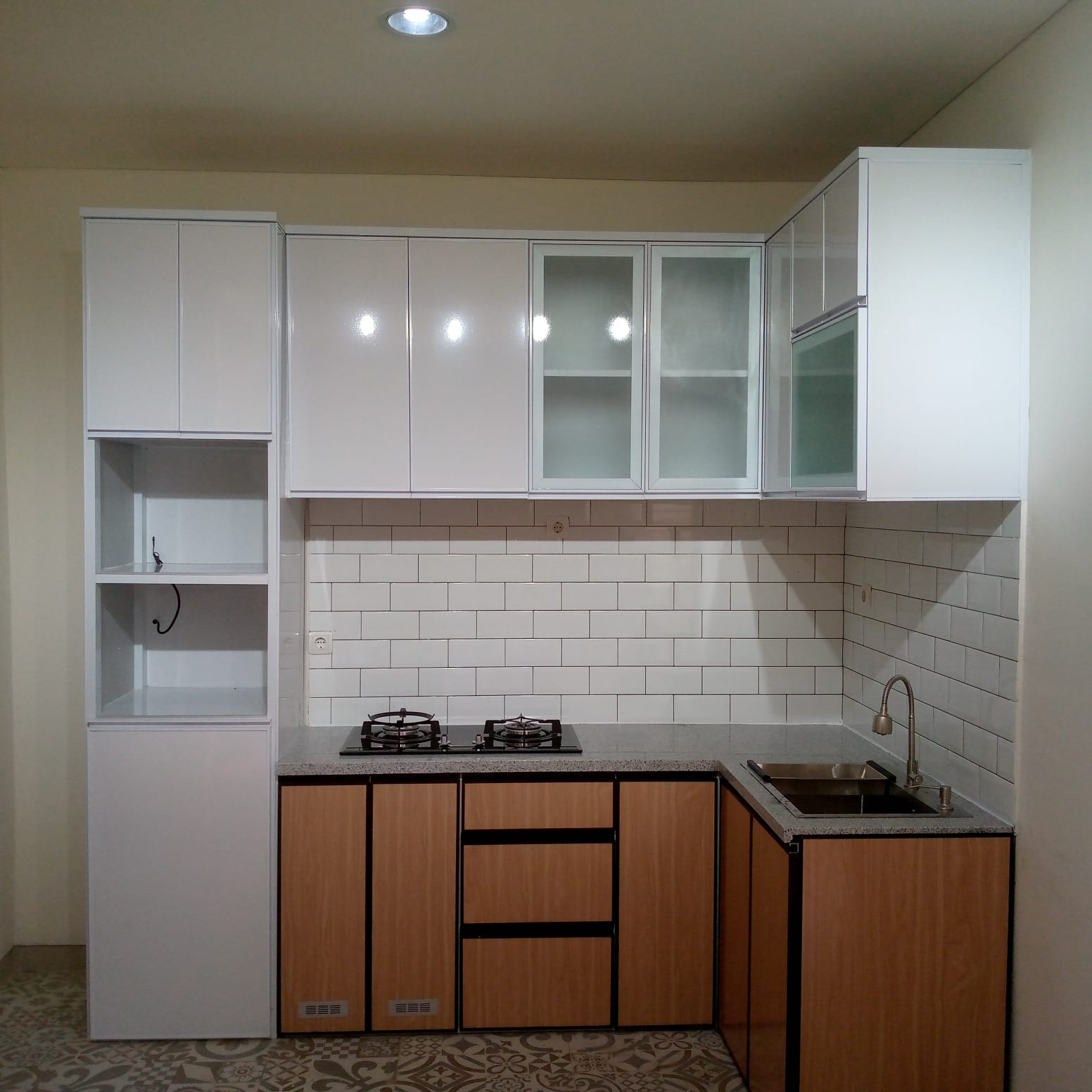 Jasa Pembuatan Kitchen Set Full Aluminium